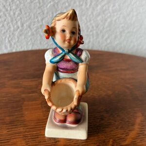 Hummel Little Helper 1960-72 TMK3